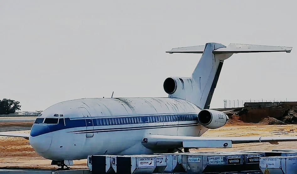 Faro : le Boeing 727 du vice-Premier ministre congolais saisi pour défaut de paiement des frais de stationnement Faro : le Boeing 727 du vice-Premier ministre congolais saisi pour défaut de paiement des frais de stationnement