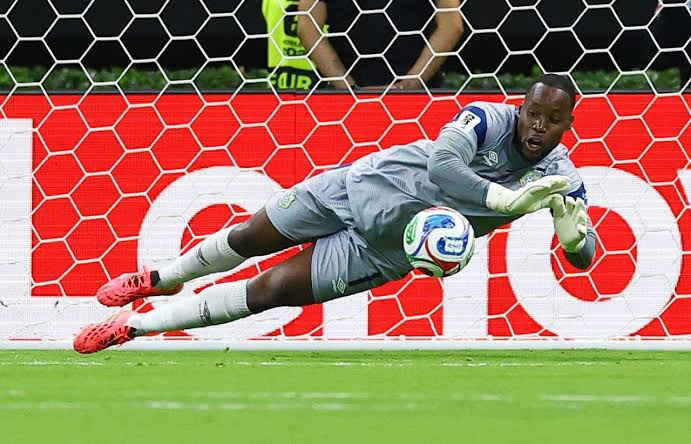 Coupe du monde 2026 : la RDC s’incline face à la Colombie malgré un Lionel Mpasi héroïque Coupe du monde 2026 : la RDC s’incline face à la Colombie malgré un Lionel Mpasi héroïque